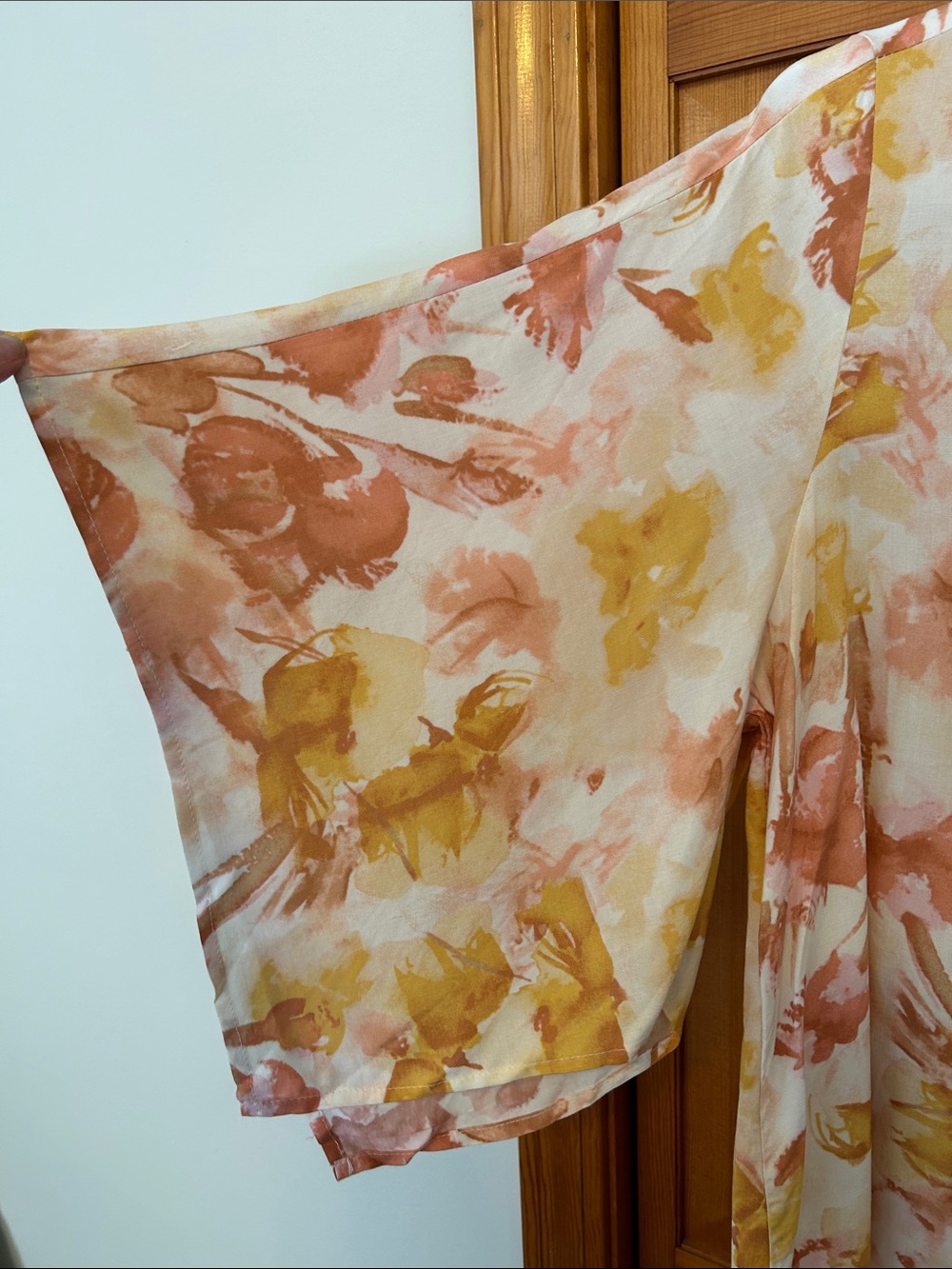 ANDREE BY UNIT Peach & Mustard Floral V‑Neck Tunic 2X Kimono Sleeves - Picture 3 of 8